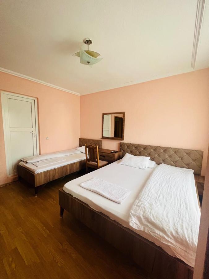 Guest House Velania Pristina Exterior photo